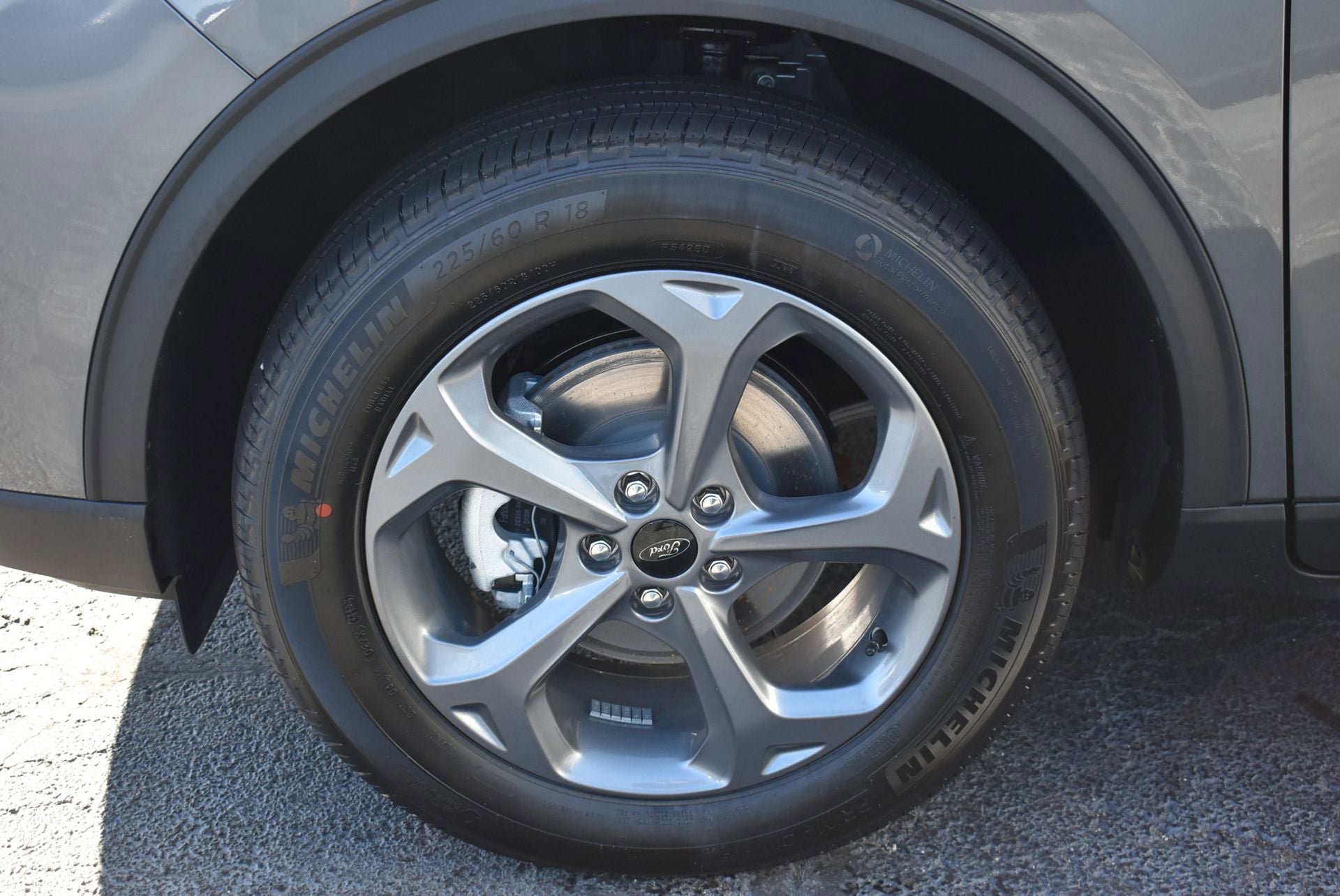 New 2026 Ford Escape ST-Line w/ Cold Weather Package AWD/4WD image 15
