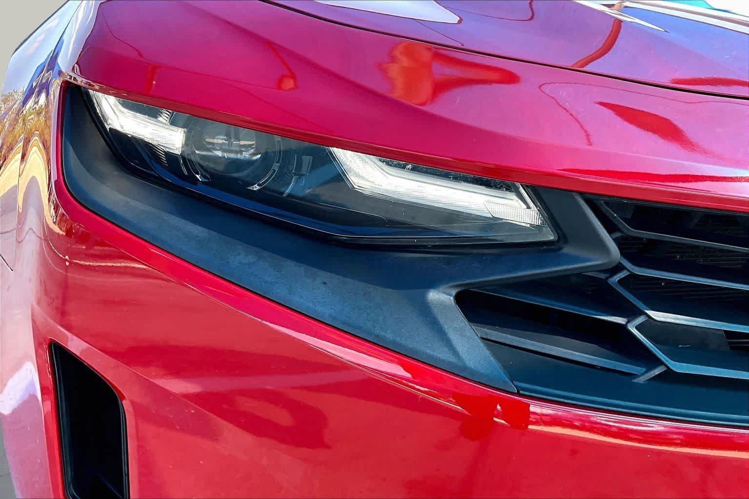Used 2022 Chevrolet Camaro LT RWD image 26