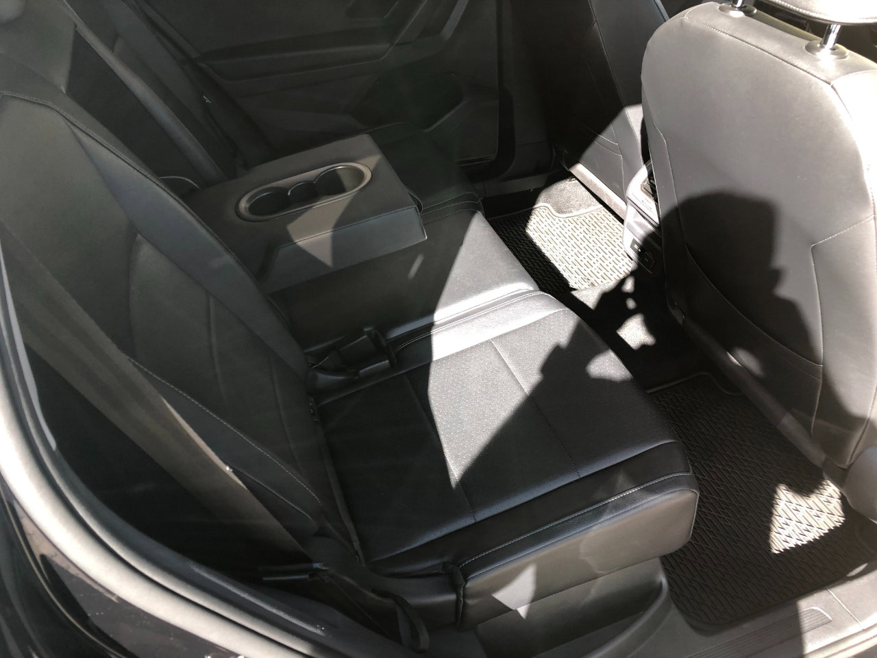 Used 2019 Volkswagen Tiguan SE w/ Panoramic Sunroof Package image 27