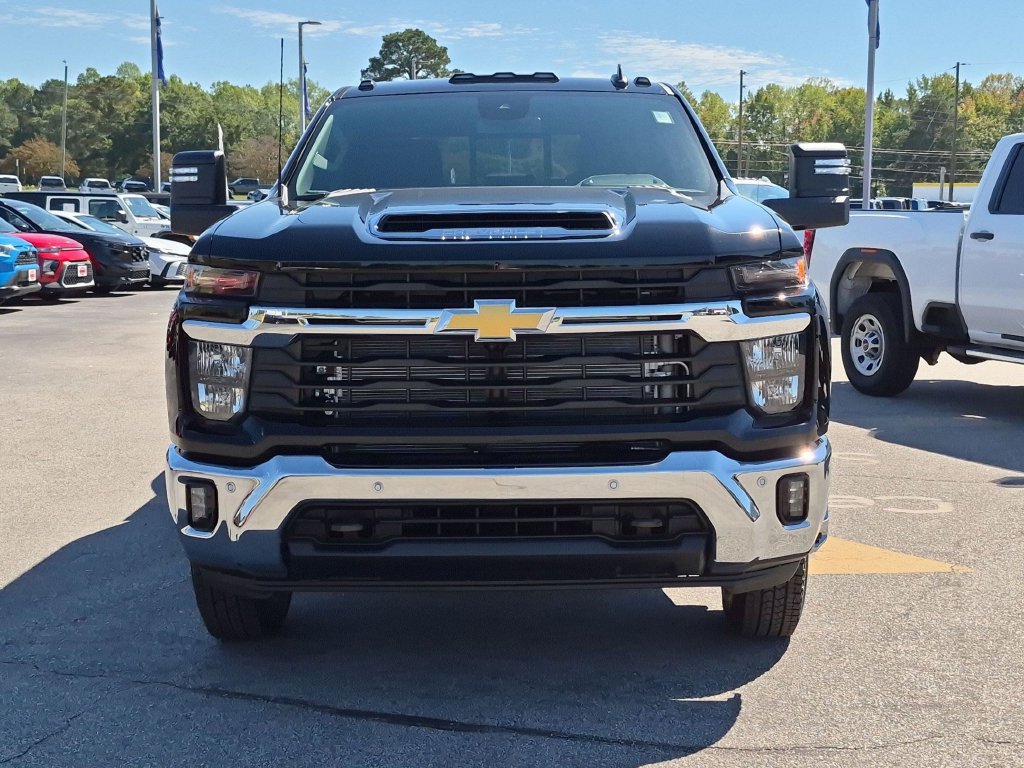 New 2026 Chevrolet Silverado 3500 LT w/ All Star Edition AWD/4WD image 9