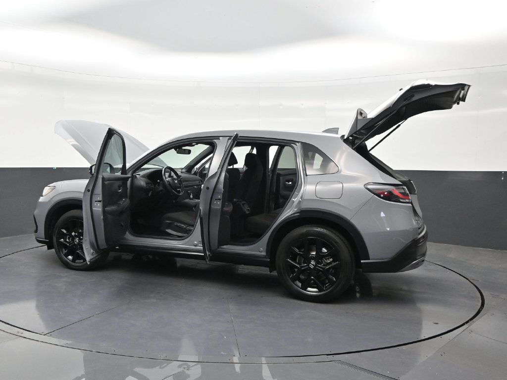 Used 2024 Honda HR-V Sport image 31