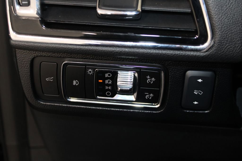 Used 2024 Lincoln Navigator Reserve image 48