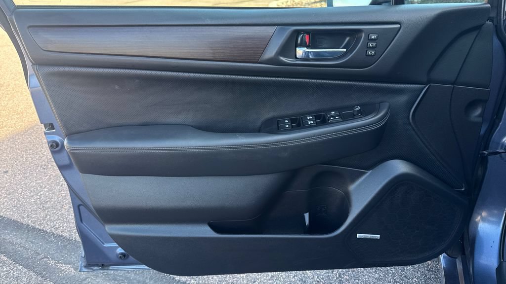 Used 2017 Subaru Legacy 2.5i Limited AWD/4WD image 27
