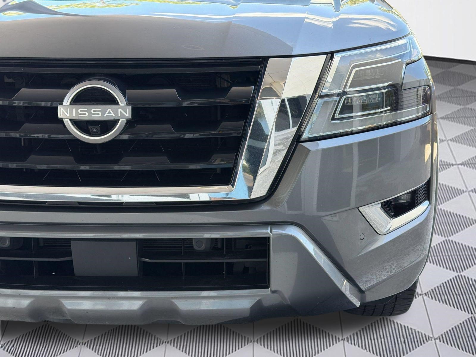 Used 2021 Nissan Armada Platinum w/ Captain's Chairs Package RWD image 11