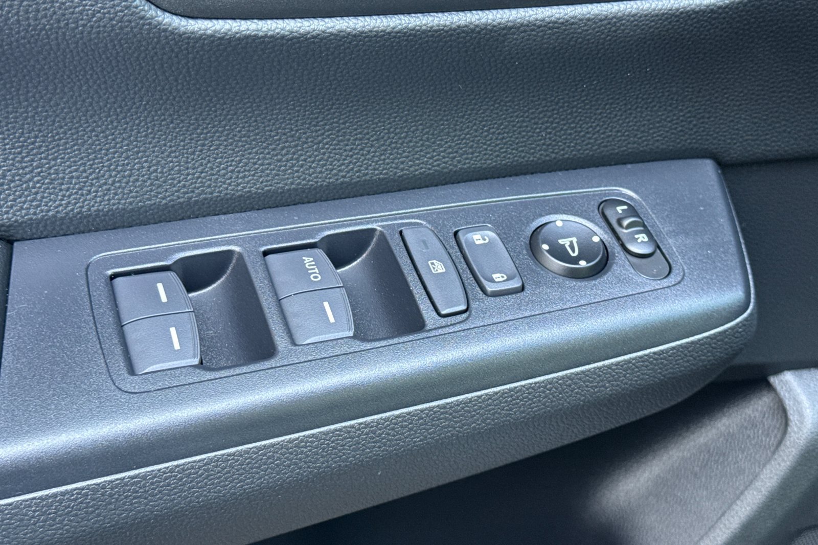 New 2026 Honda CR-V LX image 27