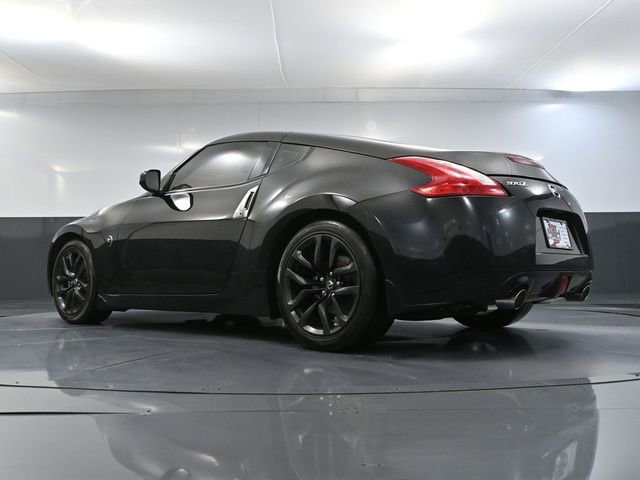 Used 2016 Nissan 370Z Coupe image 39