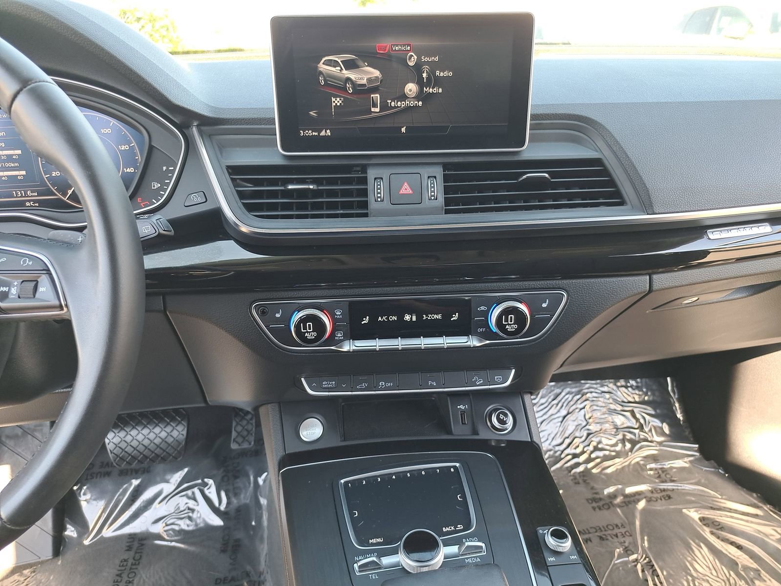 Used 2020 Audi Q5 e Premium w/ Convenience Package image 21