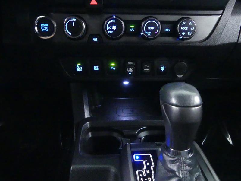 Used 2019 Toyota Tacoma TRD Off-Road w/ Technology Package AWD/4WD image 15