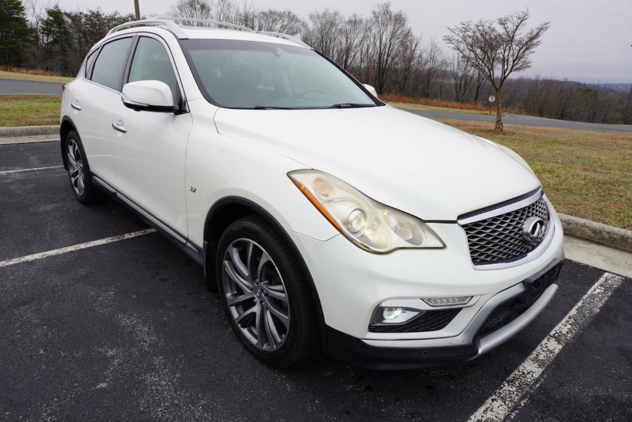 Used 2017 INFINITI QX50 AWD w/ Technology Package image 3