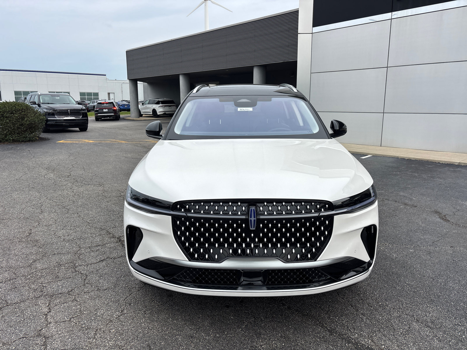 New 2026 Lincoln Nautilus Reserve AWD/4WD image 2