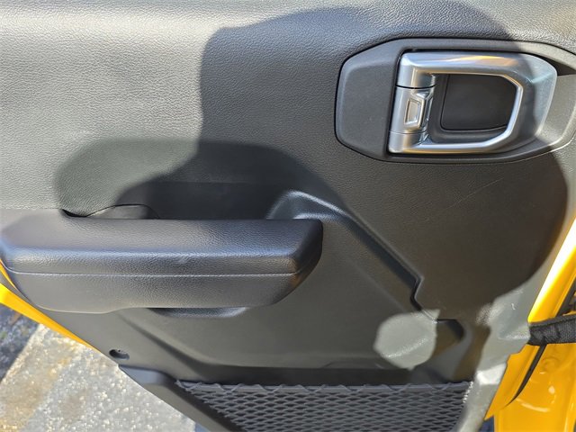 Used 2021 Jeep Wrangler Unlimited Islander image 11