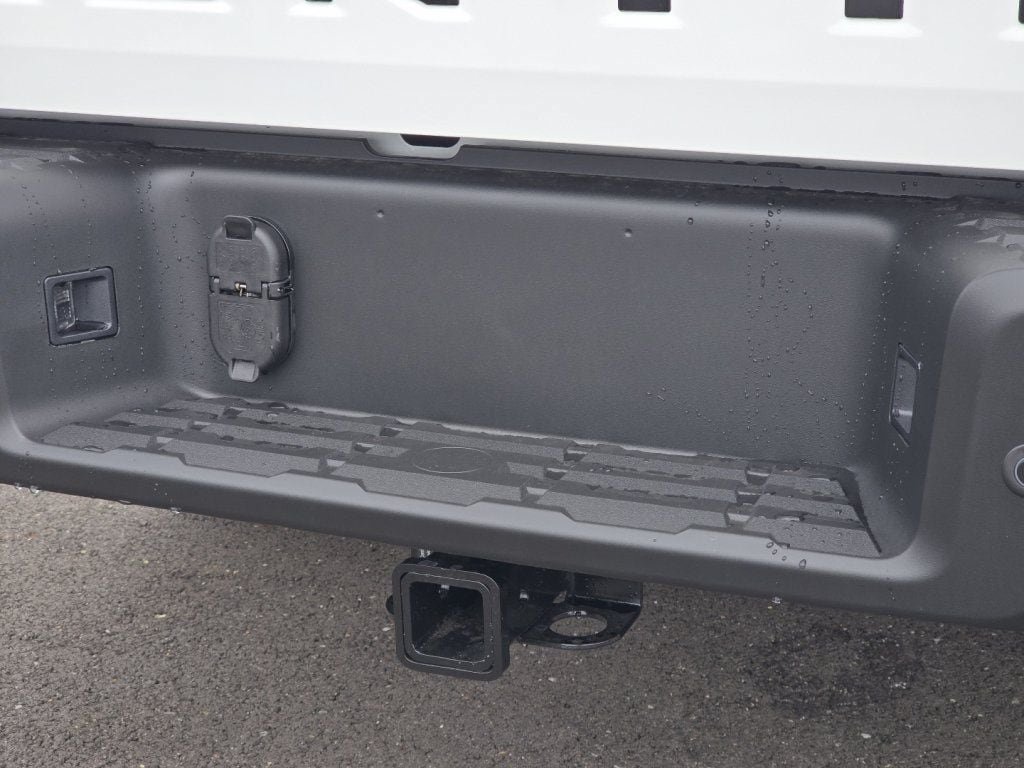 New 2026 Nissan Frontier SV w/ All-Weather Content Package AWD/4WD image 13