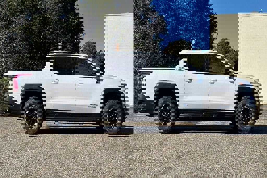 New 2026 Chevrolet Silverado EV Trail Boss image 3