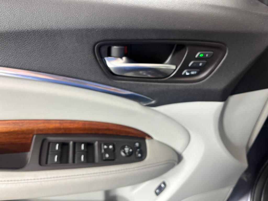 Used 2018 Acura MDX SH-AWD w/ Advance Package image 26