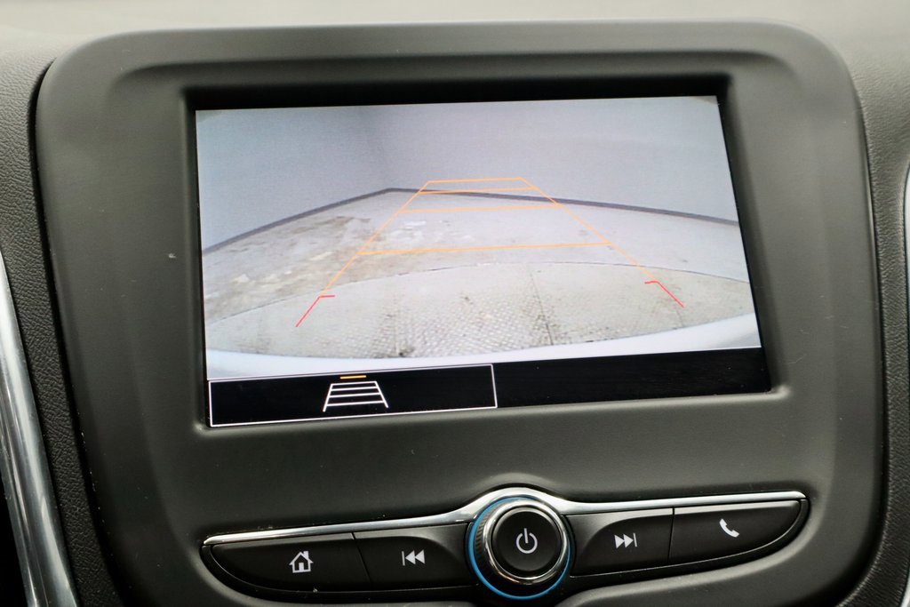 Used 2024 Chevrolet Equinox LS w/ LS Convenience Package image 2