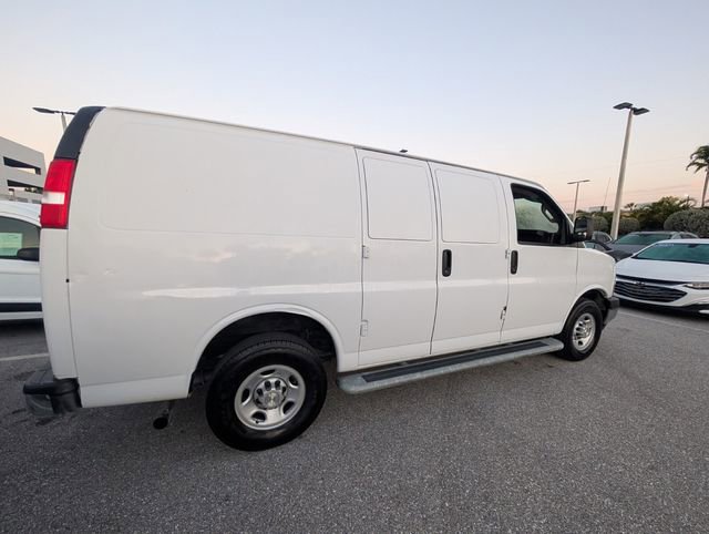Used 2021 Chevrolet Express 2500 w/ Driver Convenience Package image 11