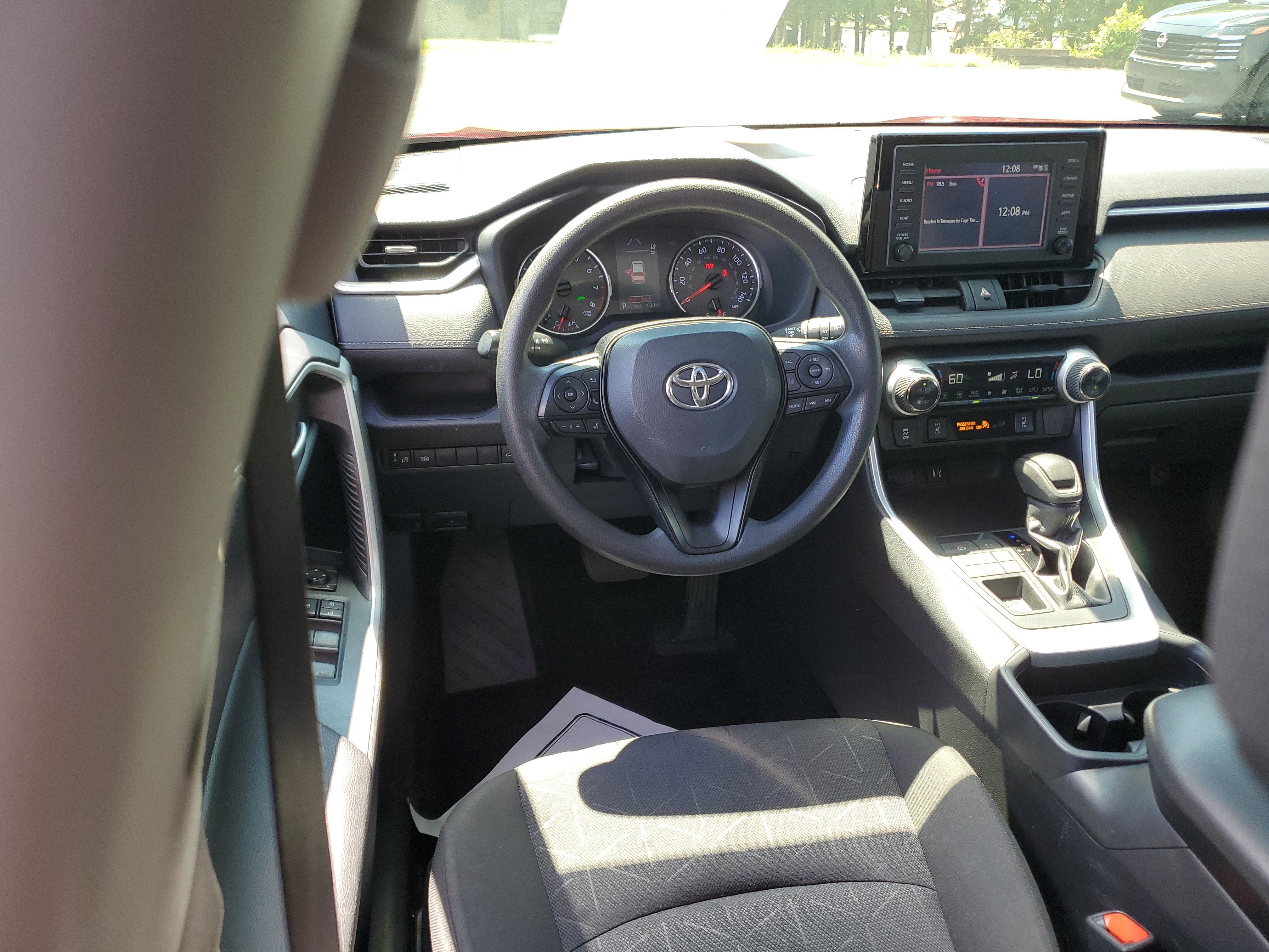 Used 2019 Toyota RAV4 XLE w/ Convenience Package AWD/4WD image 10