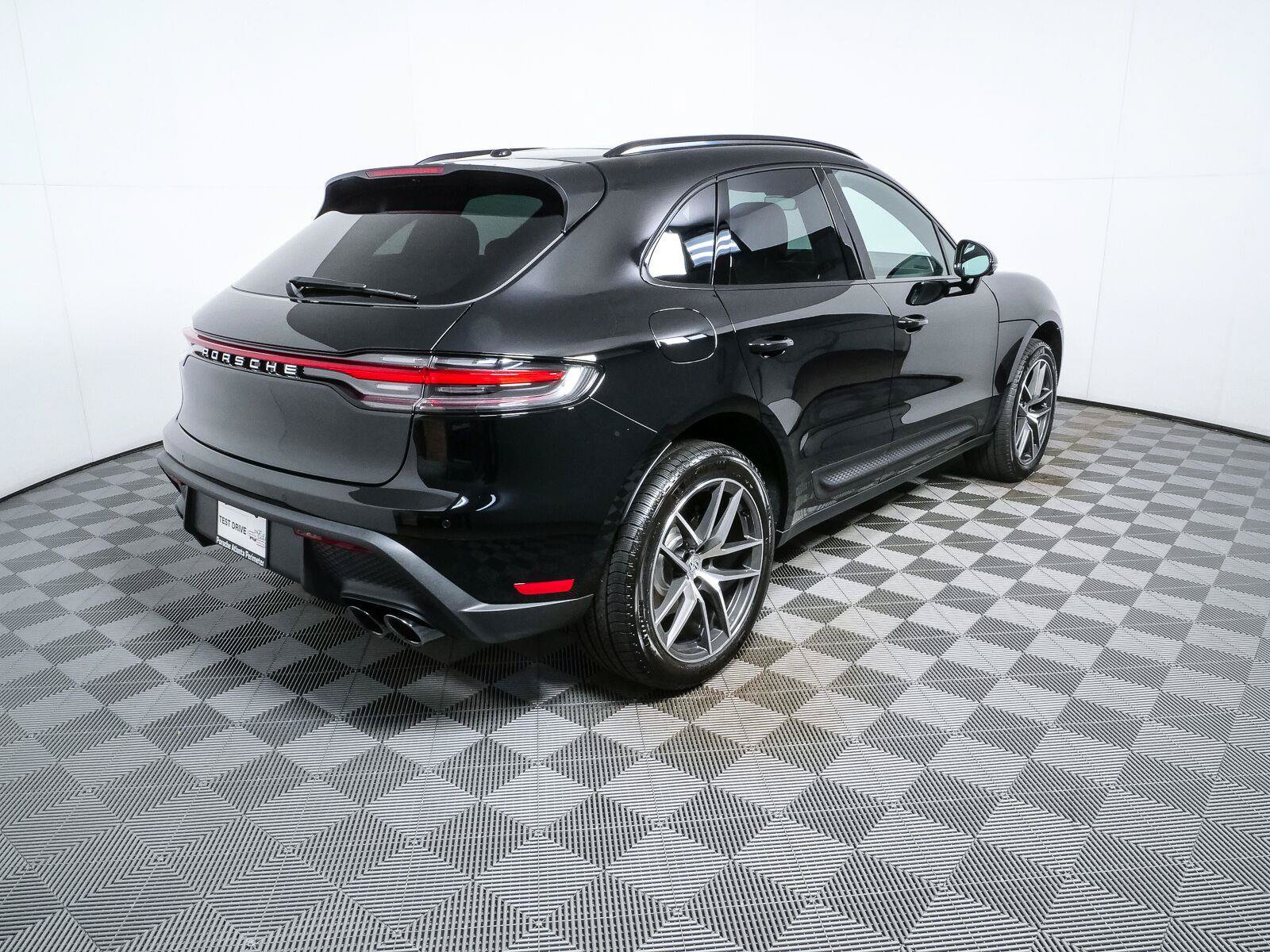New 2026 Porsche Macan Turbo AWD/4WD image 30