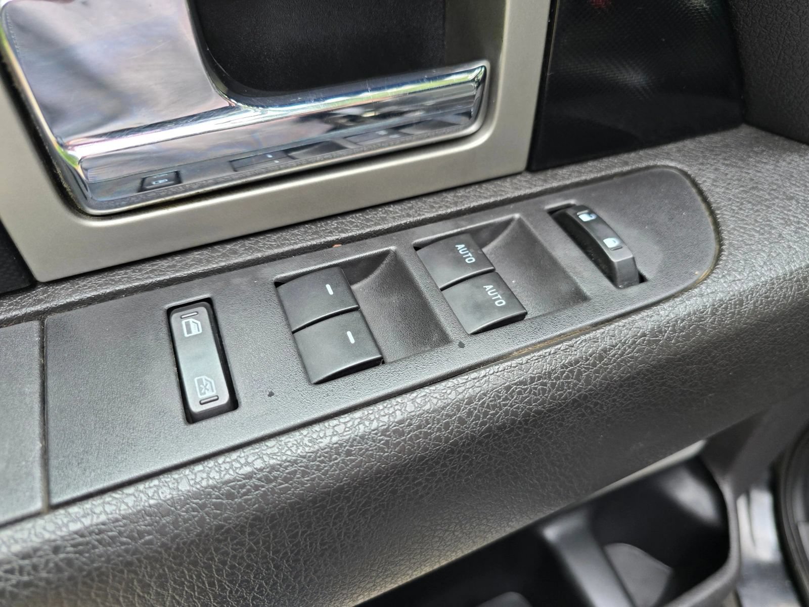 Used 2012 Ford F150 FX4 w/ FX Luxury Pkg AWD/4WD image 24