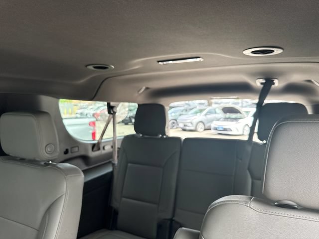 Certified 2023 Chevrolet Suburban Z71 w/ Luxury Package AWD/4WD image 30