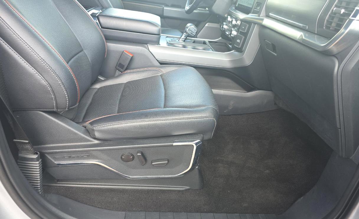 Used 2022 Ford F150 Lariat image 10