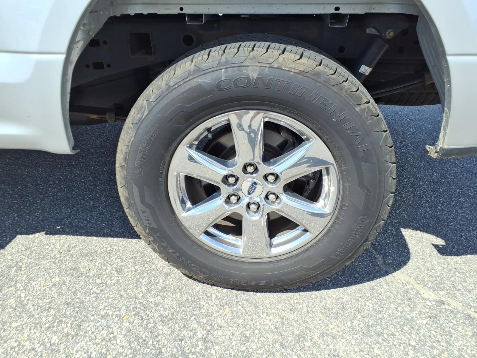 Used 2019 Ford F150 XLT w/ Equipment Group 302A Luxury AWD/4WD image 12