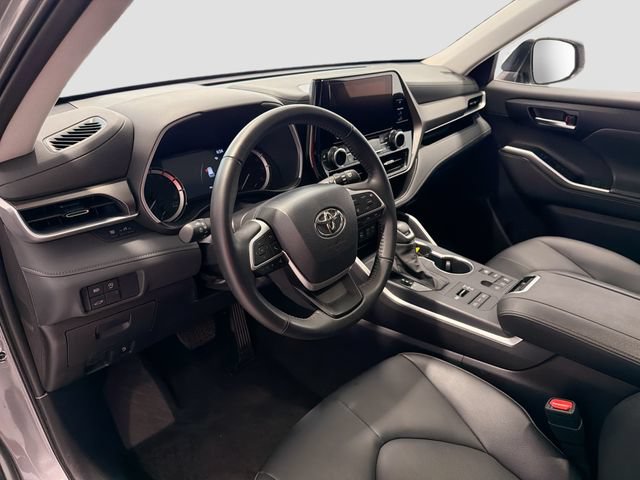 Certified 2026 Toyota Highlander XLE AWD/4WD image 9