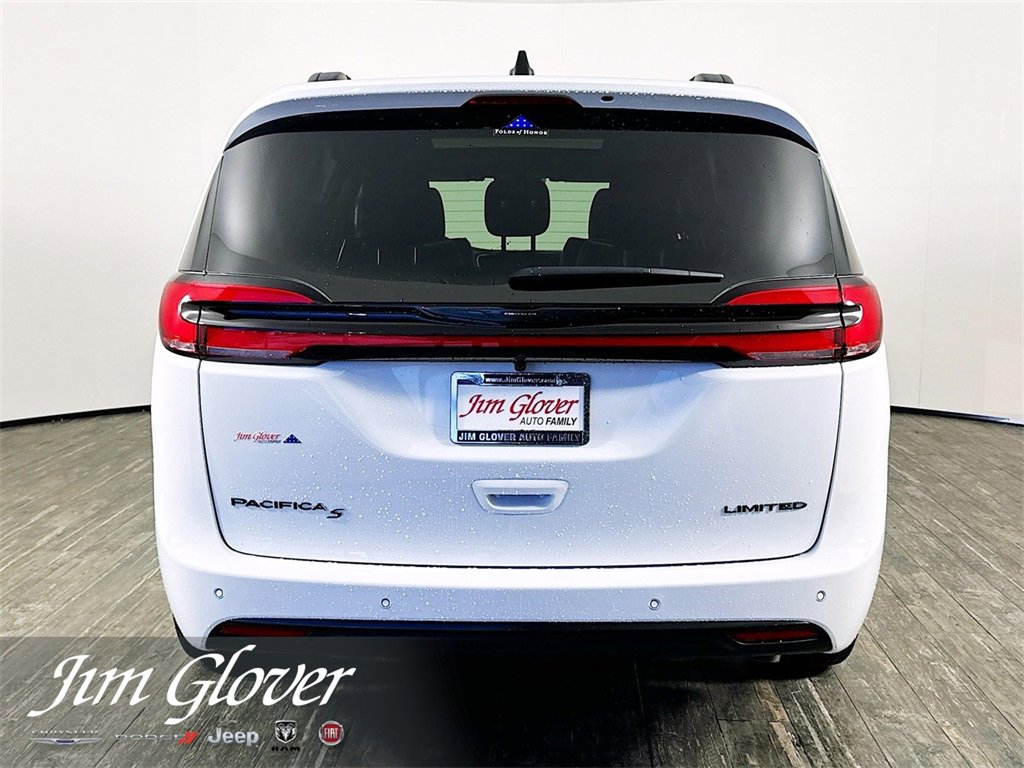 New 2026 Chrysler Pacifica Limited w/ S Appearance Package image 5