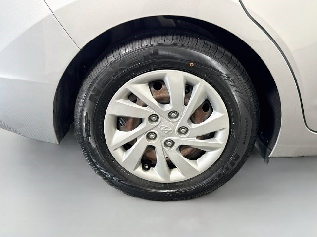 Used 2020 Hyundai Elantra SE FWD image 31