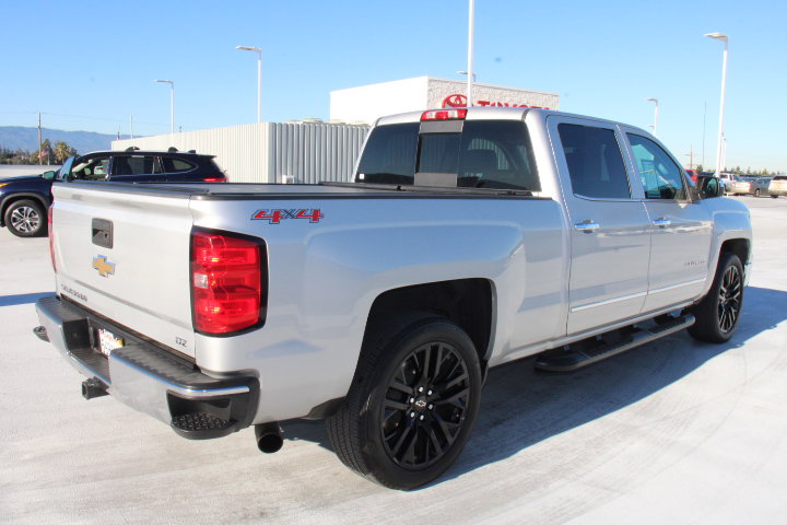 Used 2015 Chevrolet Silverado 1500 LTZ w/ LPO, Black Pack image 3
