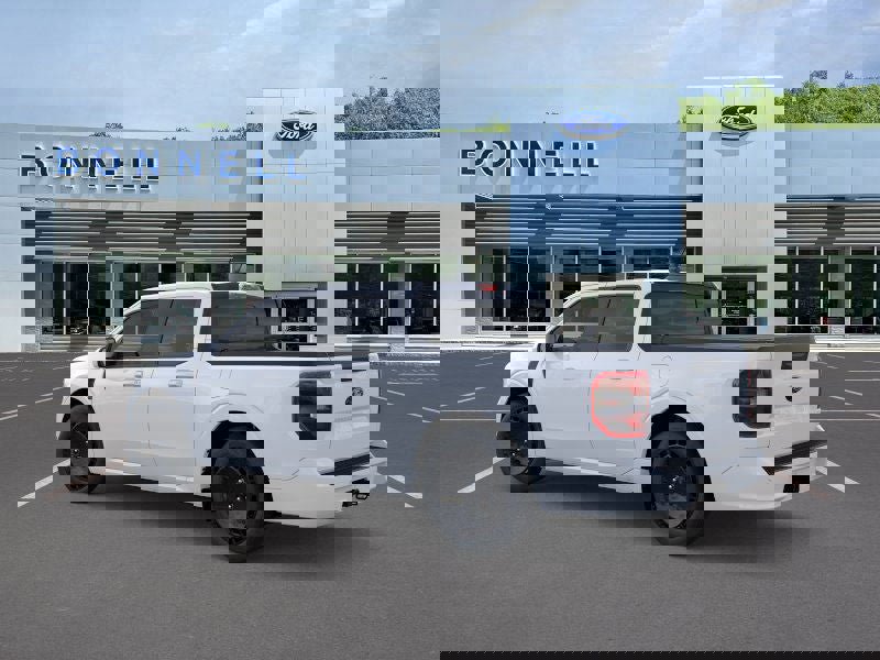 New 2025 Ford Maverick Lobo image 4