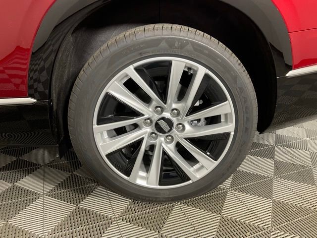 New 2026 Cadillac Vistiq Luxury w/ LPO, Floor Liner Package image 35