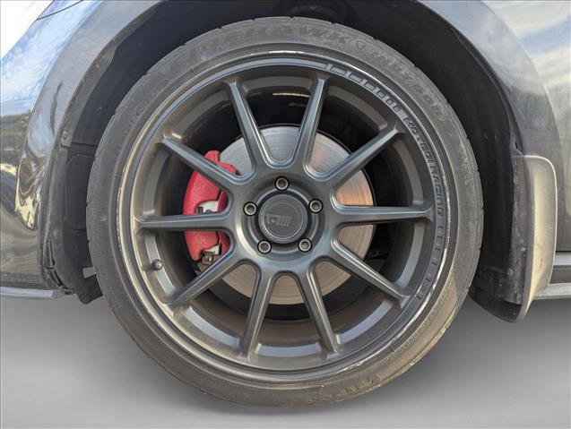 Used 2017 Volkswagen Golf S image 13