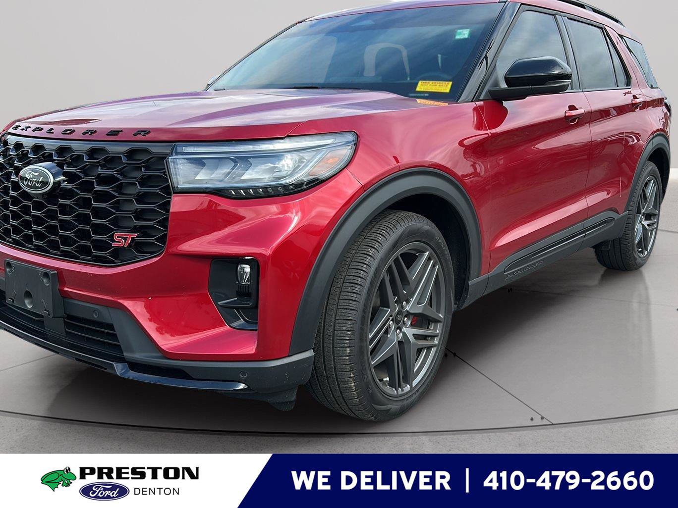 Used 2025 Ford Explorer ST AWD/4WD image 1