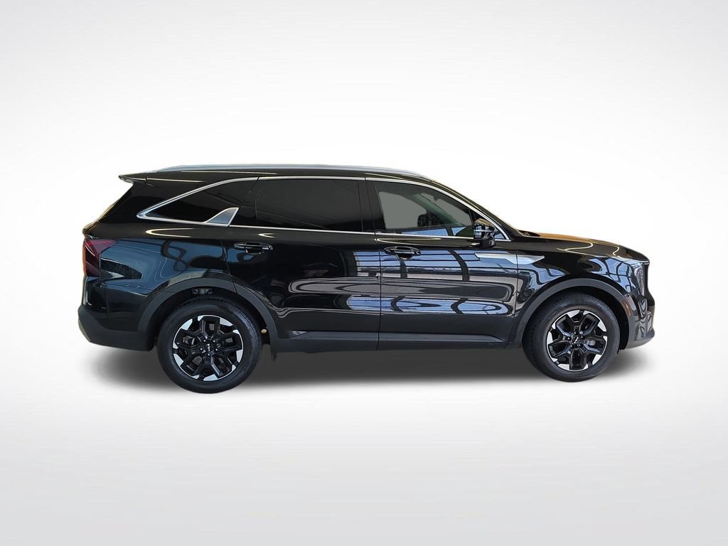 Certified 2024 Kia Sorento S w/ Panoramic Sunroof Package FWD image 9