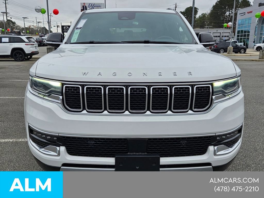 Used 2023 Jeep Wagoneer Series II AWD/4WD image 3