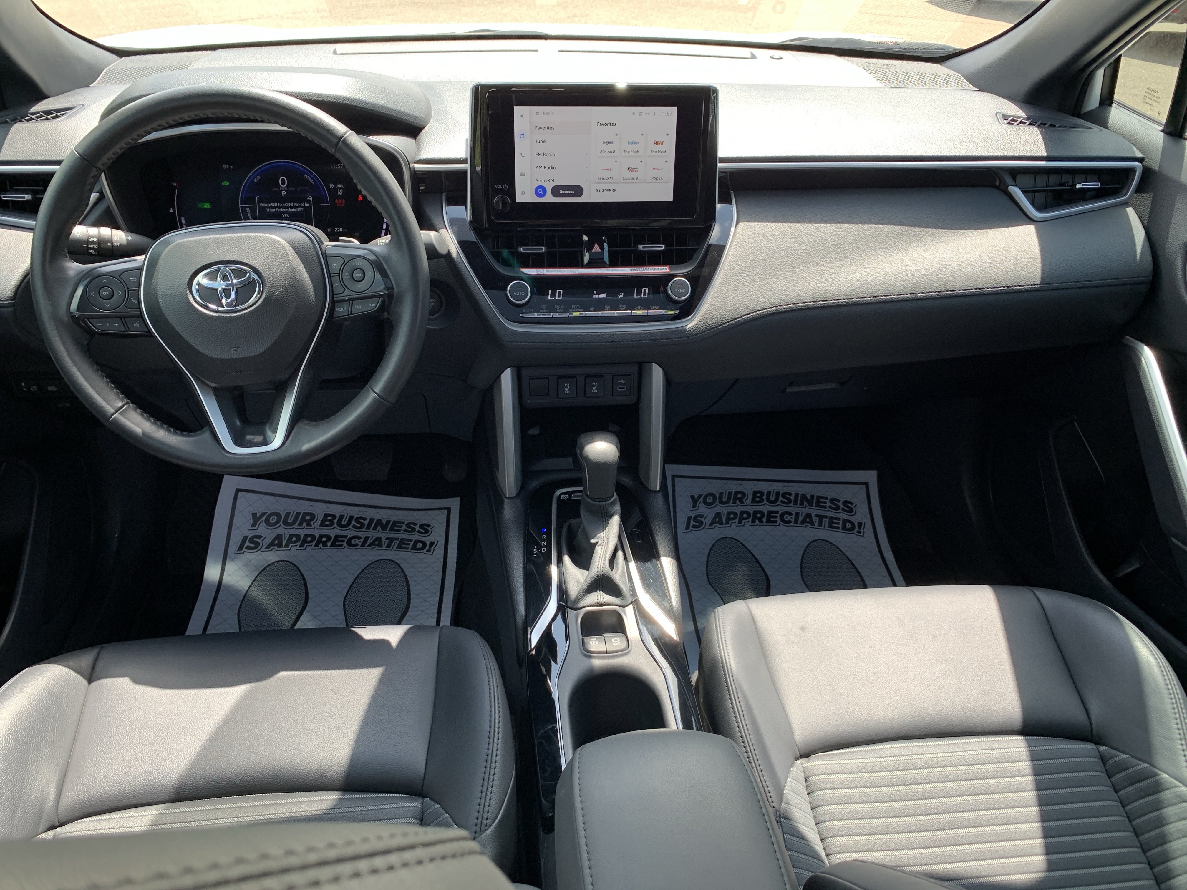 Used 2024 Toyota Corolla Cross AWD Hybrid w/ Convenience Package image 35