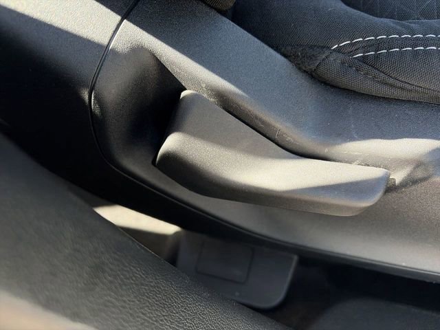 Used 2025 Ford Escape Active image 12