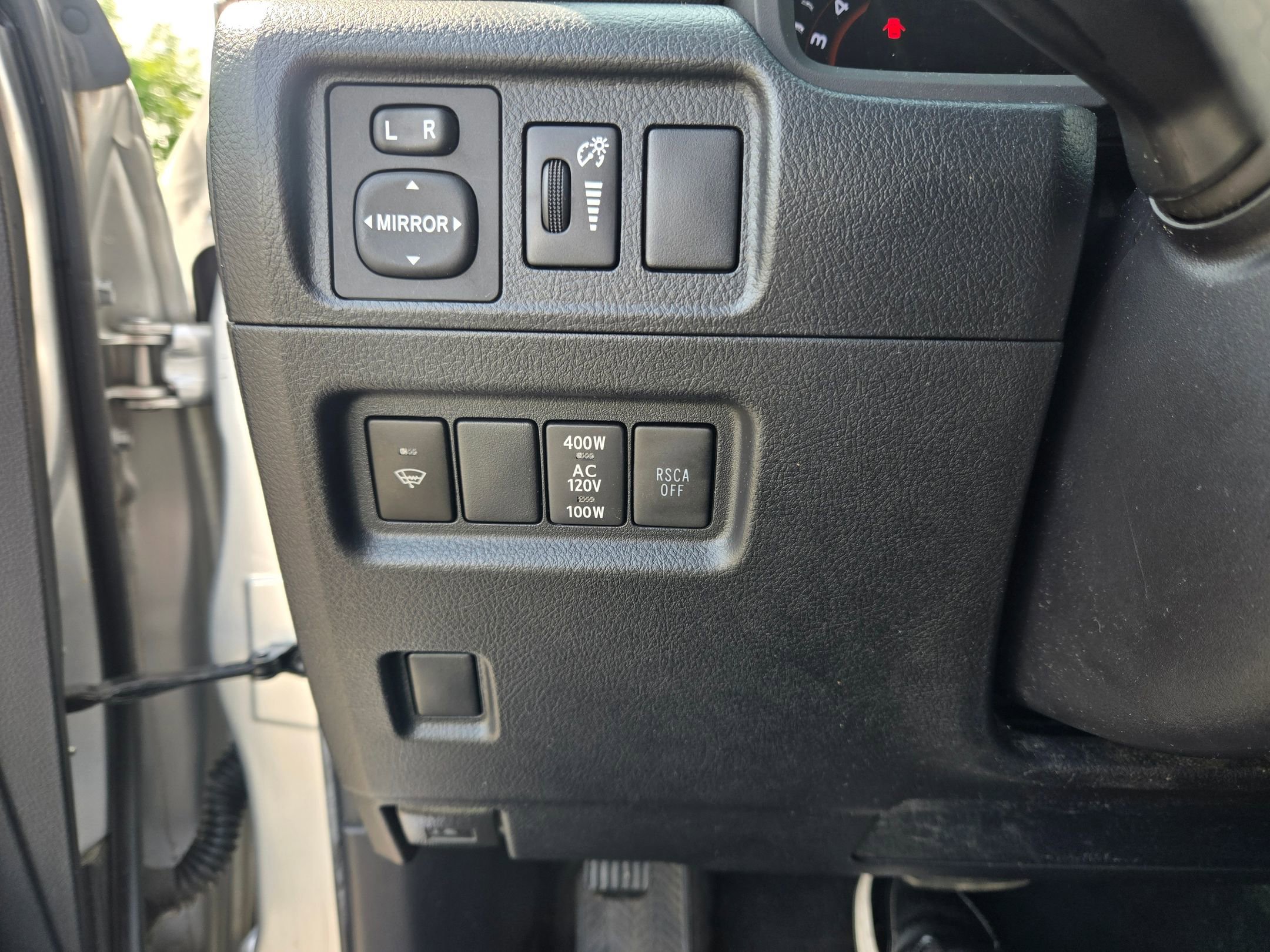 Used 2013 Toyota 4Runner Limited AWD/4WD image 26