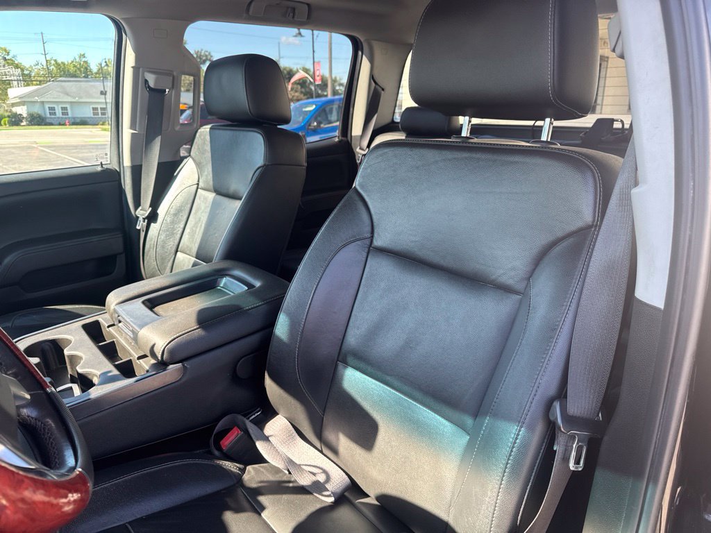 Used 2018 Chevrolet Silverado 2500 LTZ w/ Snow Plow Prep Package AWD/4WD image 18