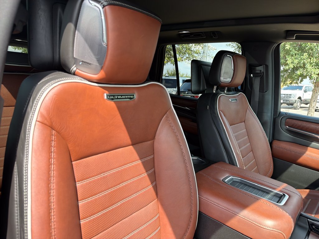 Used 2023 GMC Yukon Denali Ultimate AWD/4WD image 42