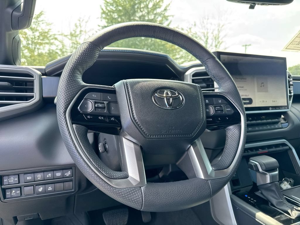Used 2024 Toyota Tundra Platinum AWD/4WD image 11