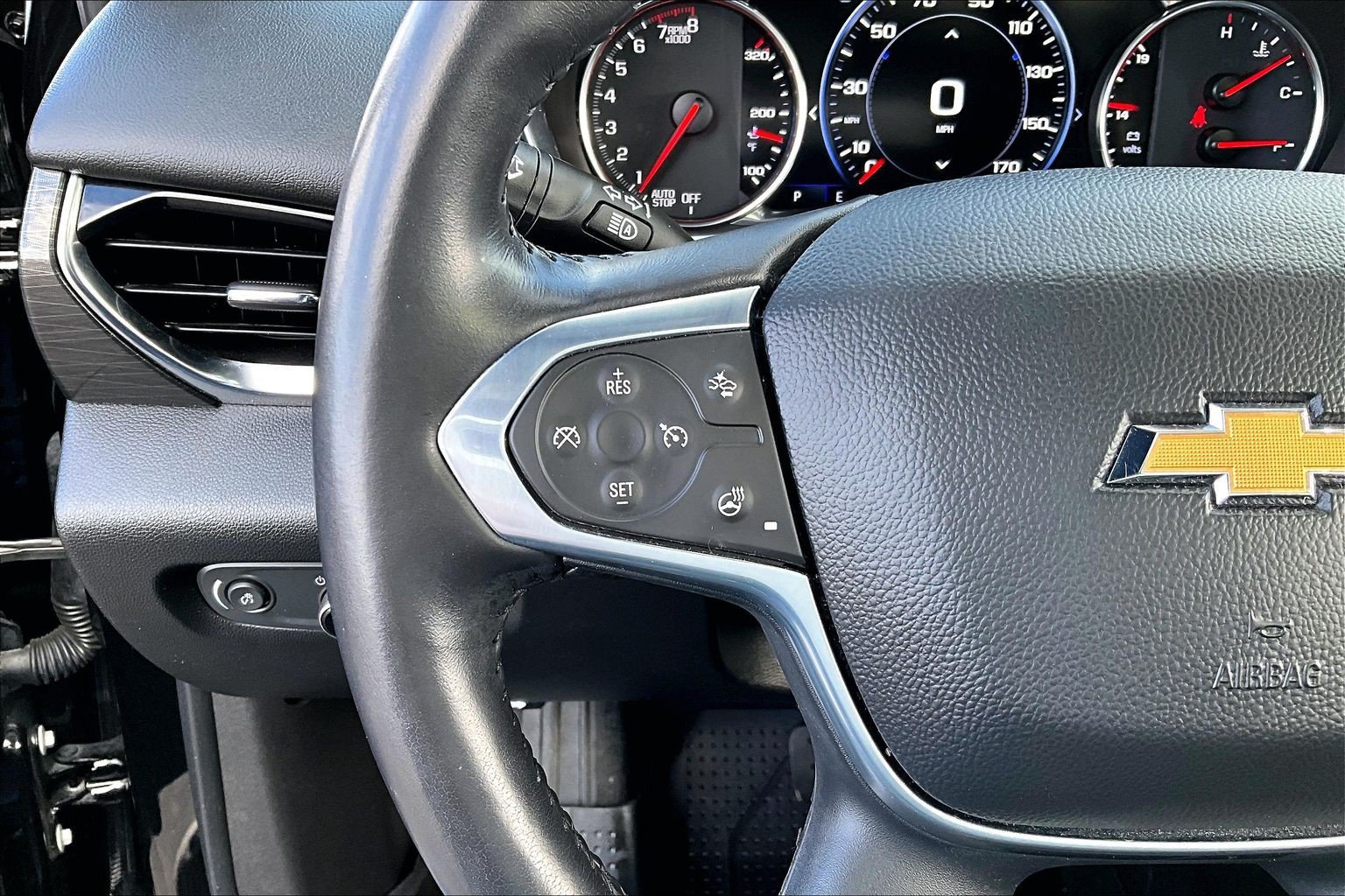 Used 2022 Chevrolet Traverse High Country w/ LPO, Floor Liner Package AWD/4WD image 20