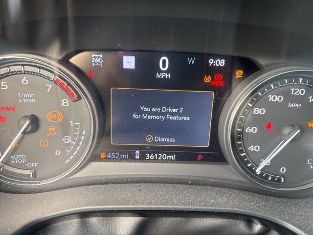 Certified 2024 Cadillac XT5 Sportv w/ Technology Package image 11