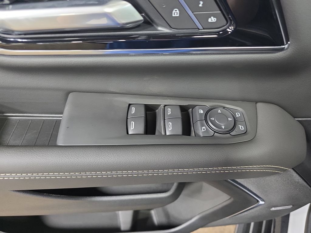 New 2026 GMC Yukon XL Elevation w/ Elevation Premium Package AWD/4WD image 31