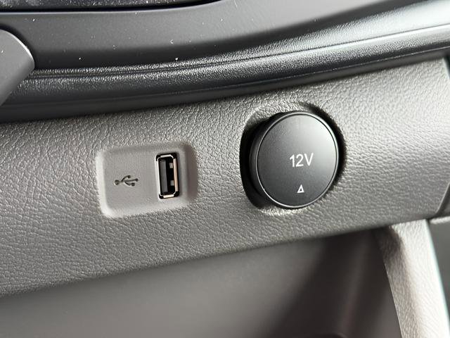 New 2026 Ford Transit 250 148 Medium Roof RWD image 8