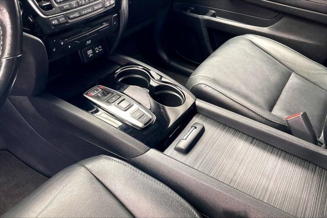 Used 2021 Honda Pilot Touring image 16