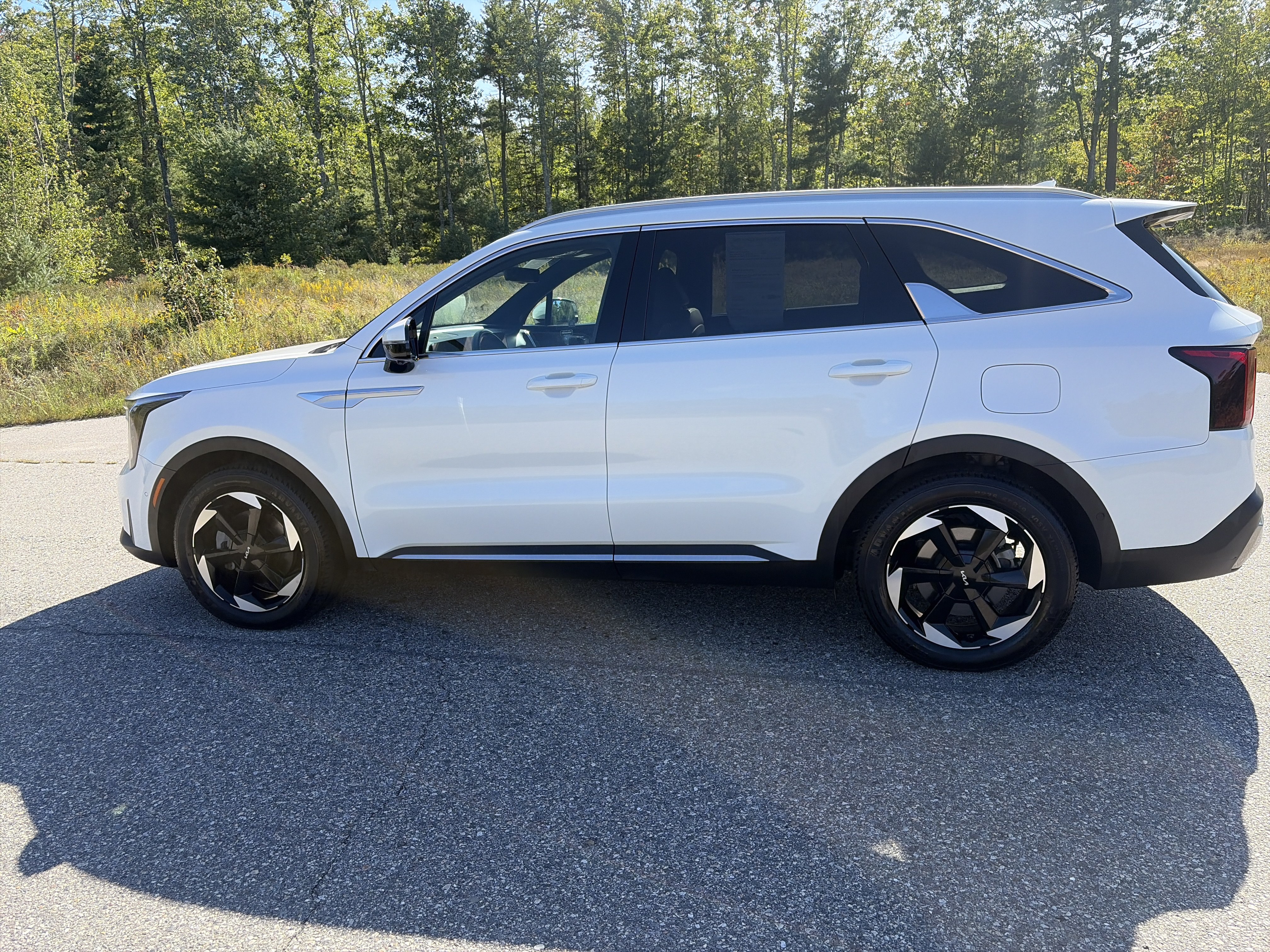 Certified 2025 Kia Sorento SX Prestige AWD/4WD image 8
