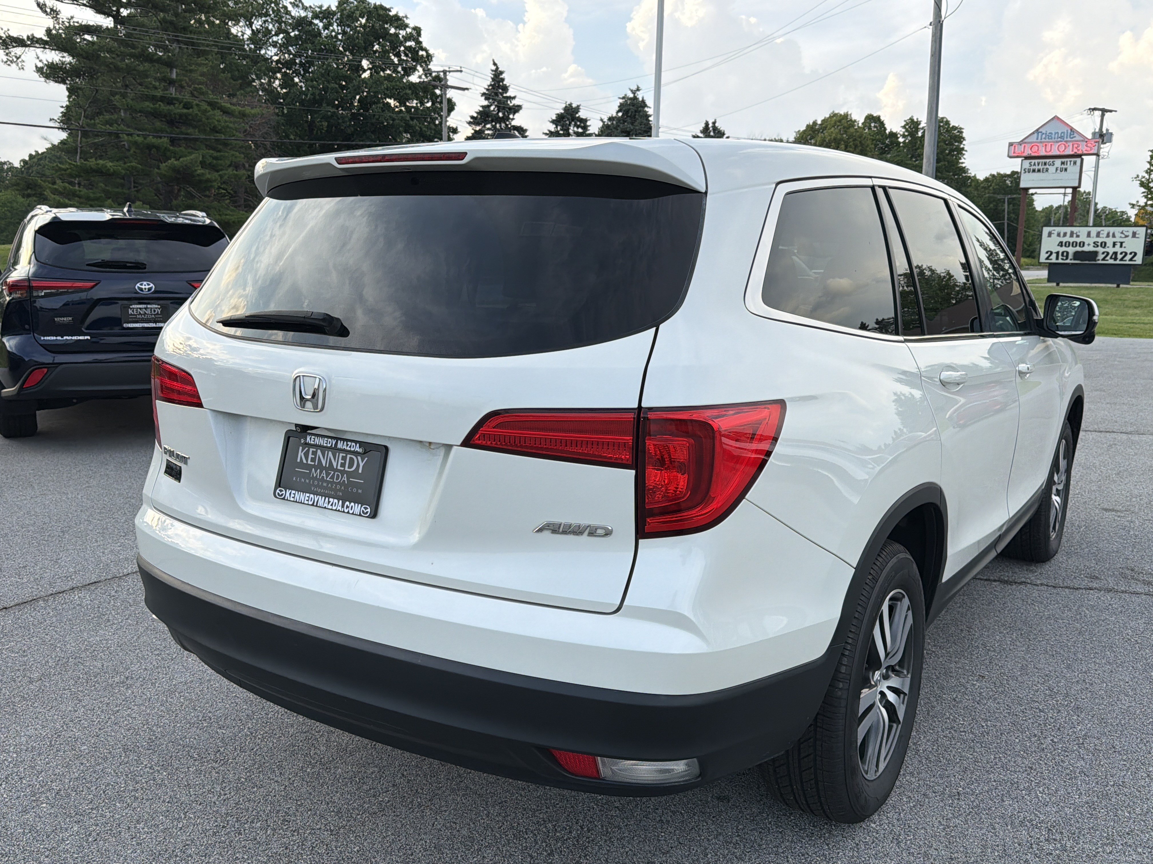 Used 2016 Honda Pilot EX-L image 3