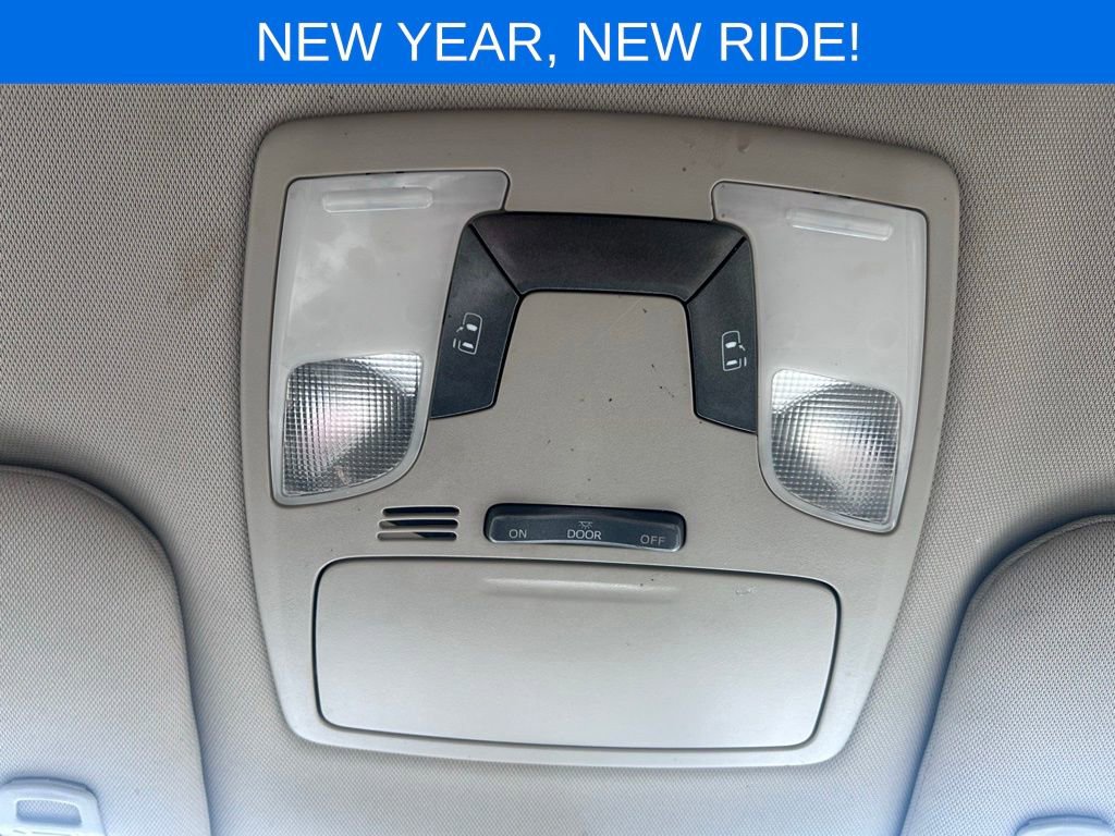 Used 2017 Toyota Sienna LE w/ Outdoor Package image 17